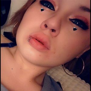 Meet your Posher, Dana